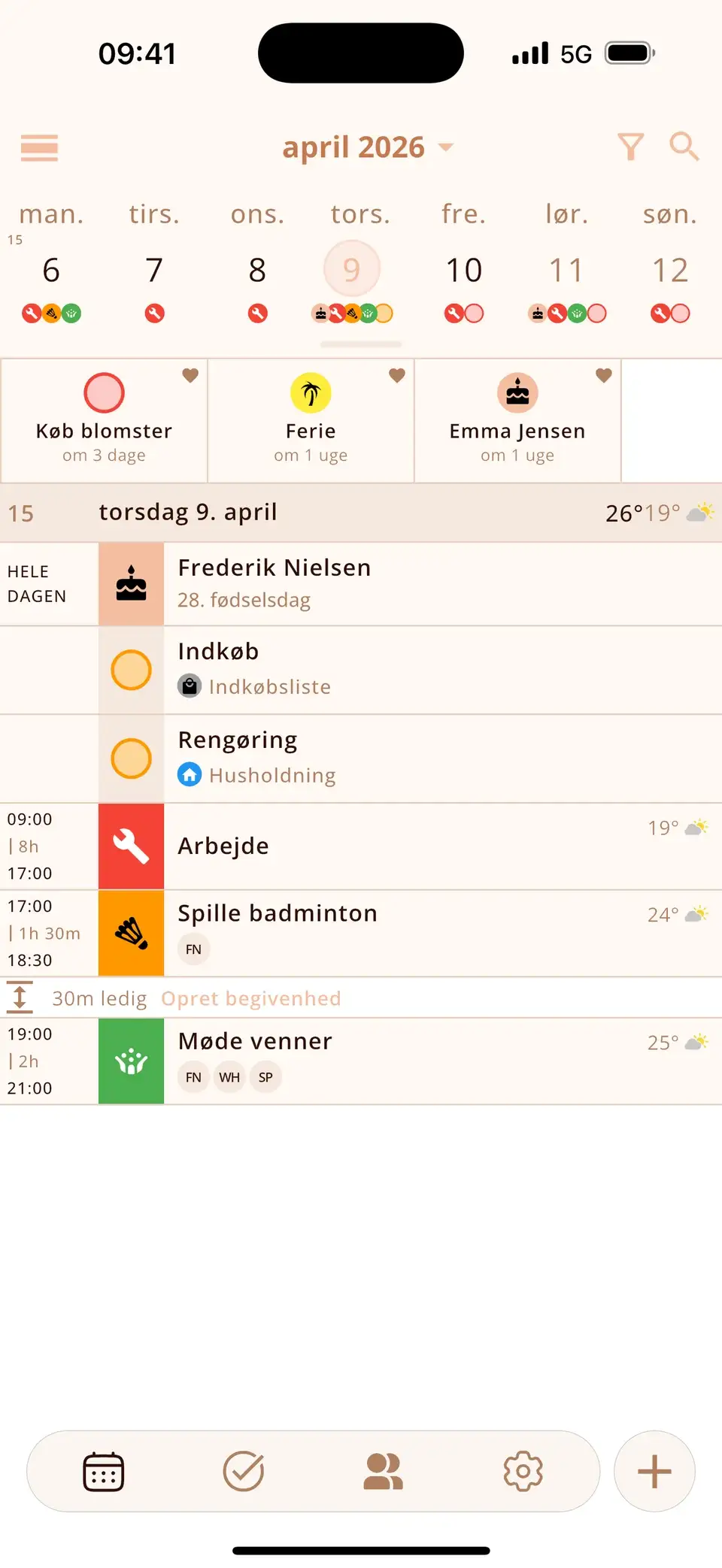 Miracal-kalenderen med begivenheder, opgaver, en fødselsdag, nedtællinger og vejret